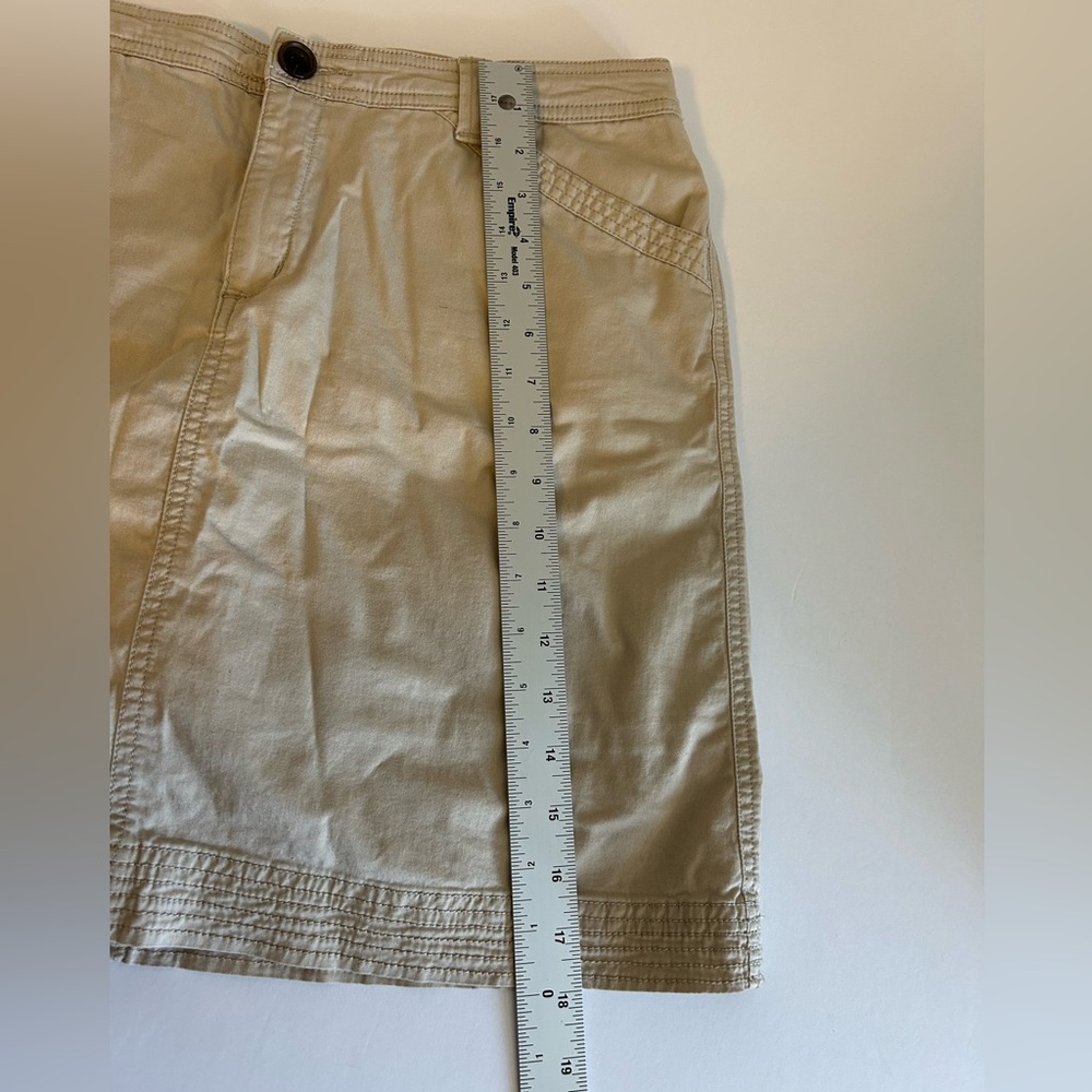 Croft & Barrow Beige Skort with Pockets - Picture 6 of 7